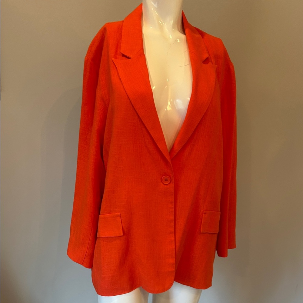 Lumiere Bold Orange suit